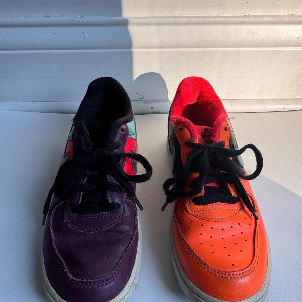 Nike Kids Sneakers in Orange and Purple